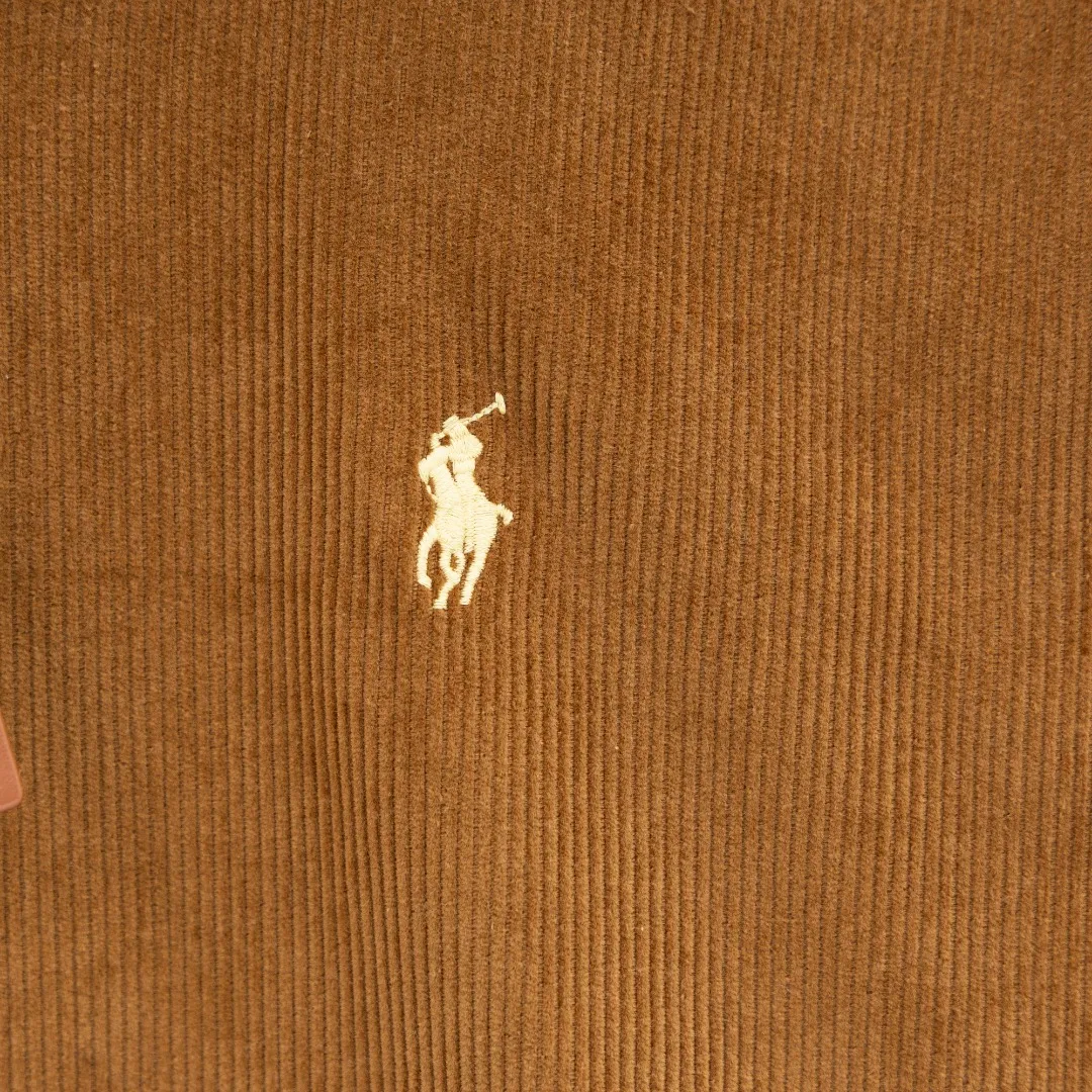 P470 top version (difference in currency) You can scan the QR code to enter the official website Style: Ralph Lauren POLO Ralph Lauren original molded small label embroidered corduroy old money style jacket Color: Picture color Size: S-XL Fabric: Corduroy Accessories: Full set of customized accessories No gender distinction, the same style for men and women
